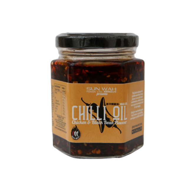 SUN WAH Chicken Black Bean Flavour Chilli Oil 180g