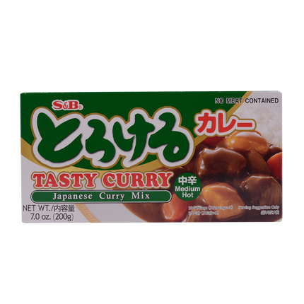 S&B Torokeru Tasty Curry M-Hot 200g (Case 60)